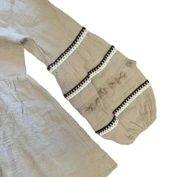 AndTheWhy Women's Light Brown Crinkled Cotton Long Sleeve V-Neck Top NEW - Picture 4 of 16